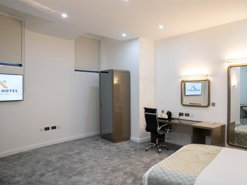 Atrium Hotel Heathrow Hillingdon Exterior photo